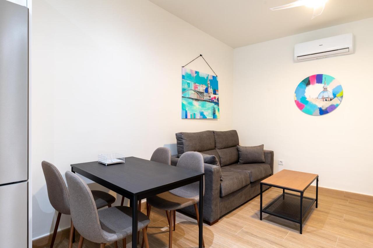 Apartamentos Cervantes 17 Sevilla Kültér fotó