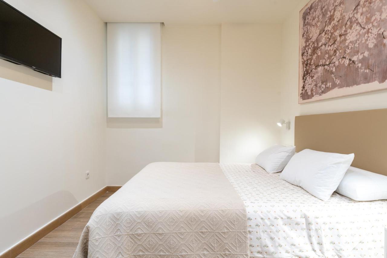 Apartamentos Cervantes 17 Sevilla Kültér fotó