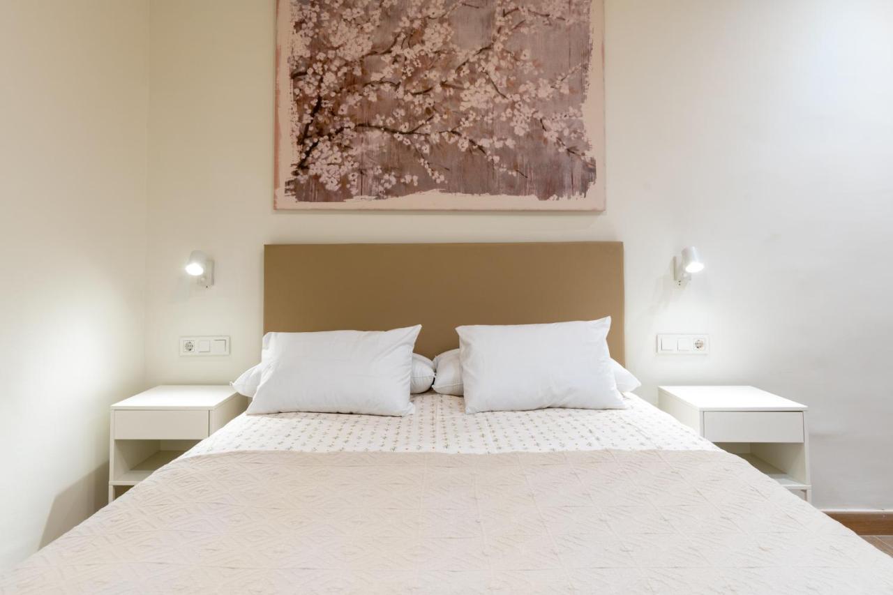 Apartamentos Cervantes 17 Sevilla Kültér fotó