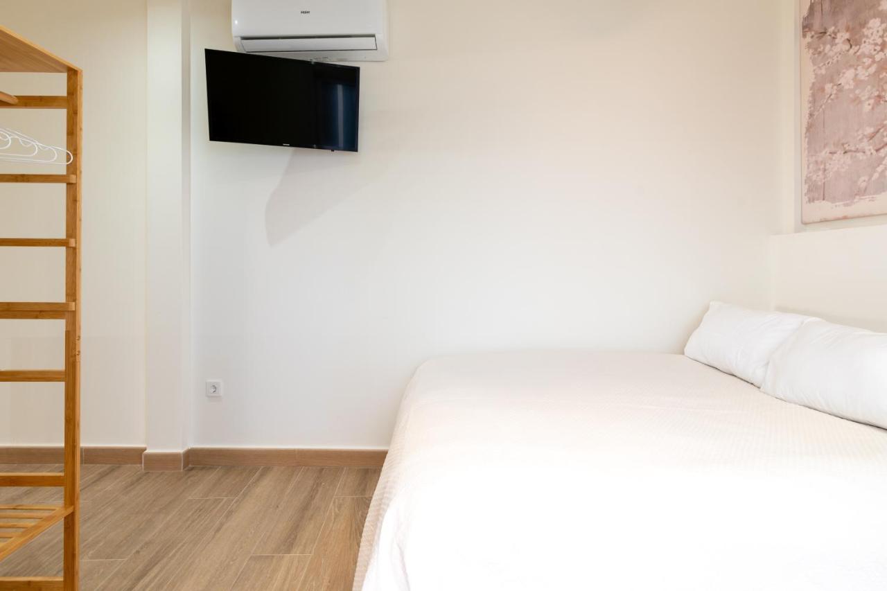 Apartamentos Cervantes 17 Sevilla Kültér fotó
